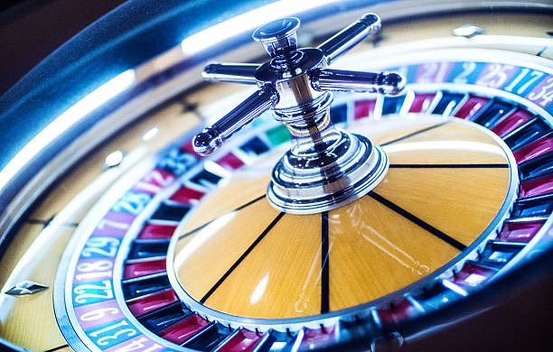 caipiao mobile app interface showing slot games and live dealer tables